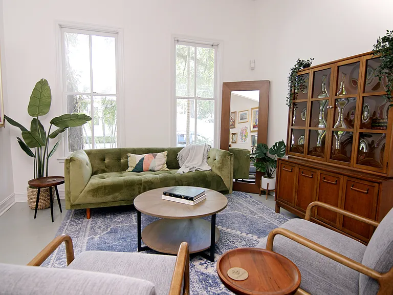 2302 N Morgan St — Photo 4
