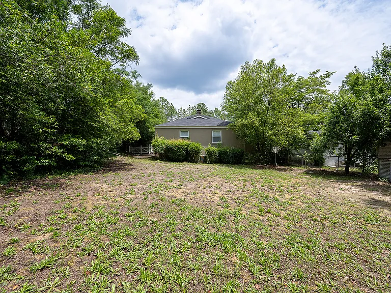 1803 Heath St — Photo 24