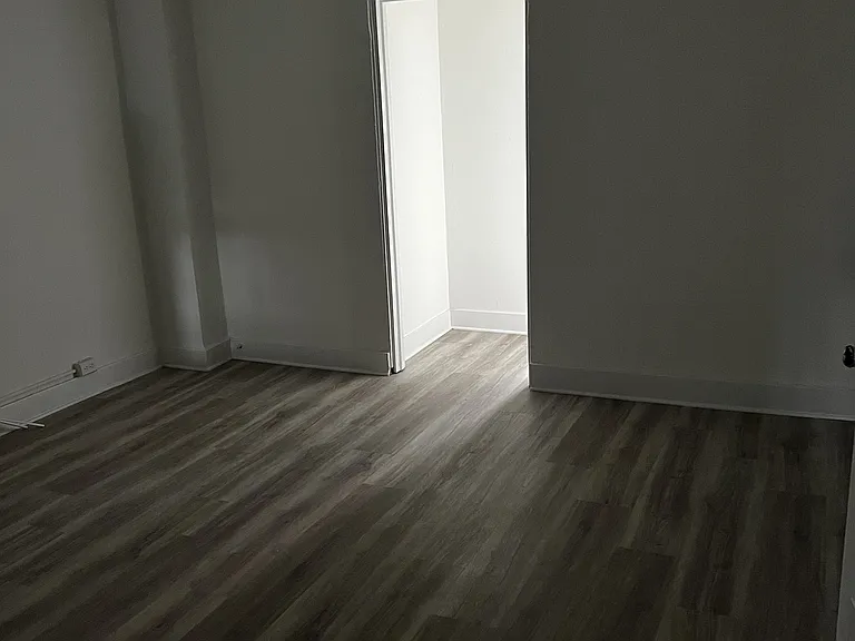 5810 Bryant St #2R — Photo 2