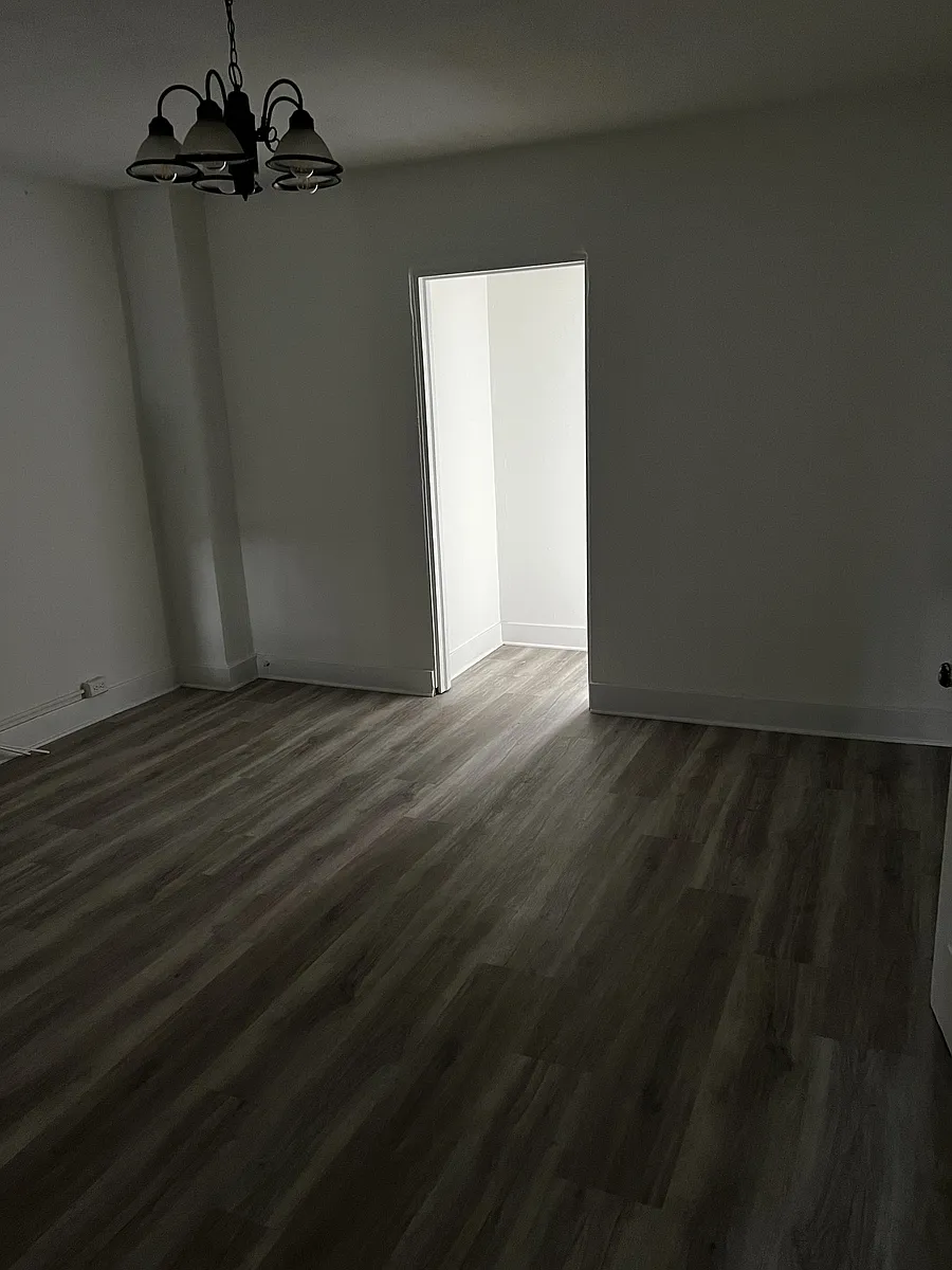 Building Photo - 5810 Bryant St #2R