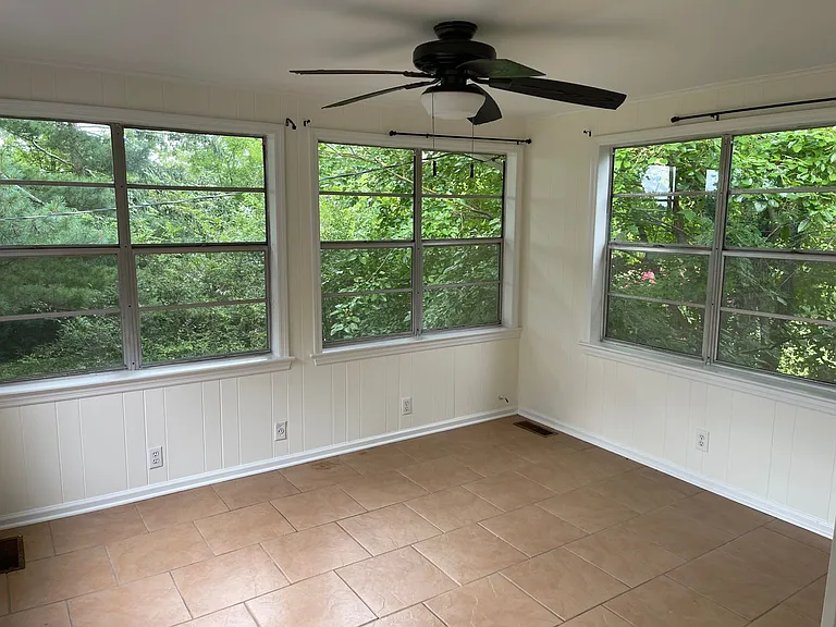 760 Mauldeth Rd — Photo 6
