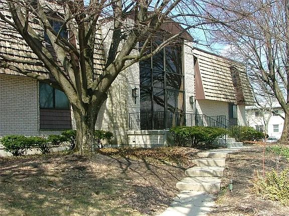 2nd image of 3231 Philadelphia Dr APT 1C