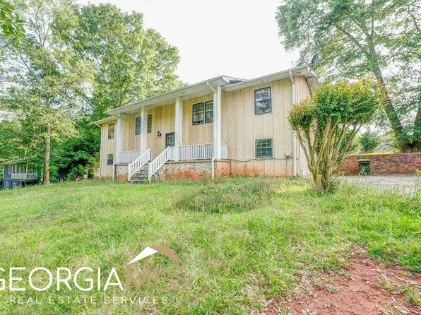 5801 Fox Run, Rex, GA 30273