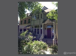 1327 W Wellington Ave, Chicago, IL 60657