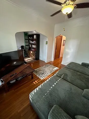 2 bed, $2,500 — Photo 2