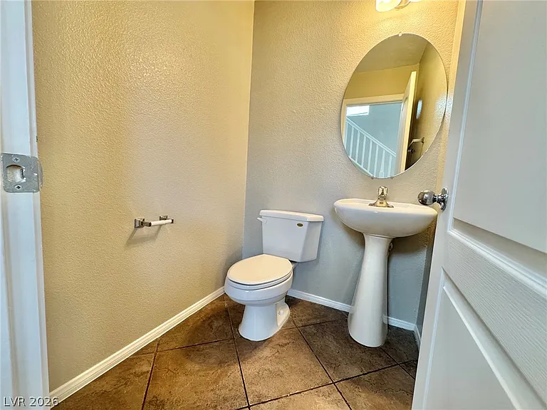 6012 Traviata Ave — Photo 5