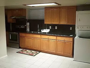 3rd image of 5213 11th Ave NE APT B