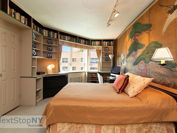 4th image of 145 E 84th St APT 14B