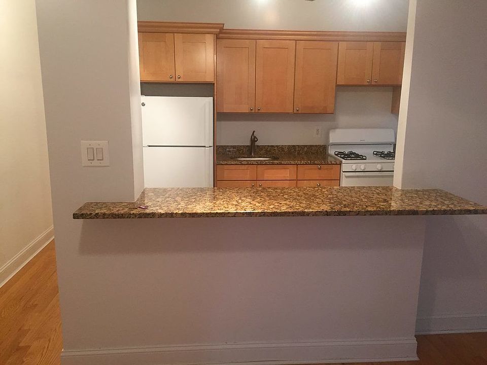 1st image of 4526 44th St APT 1B