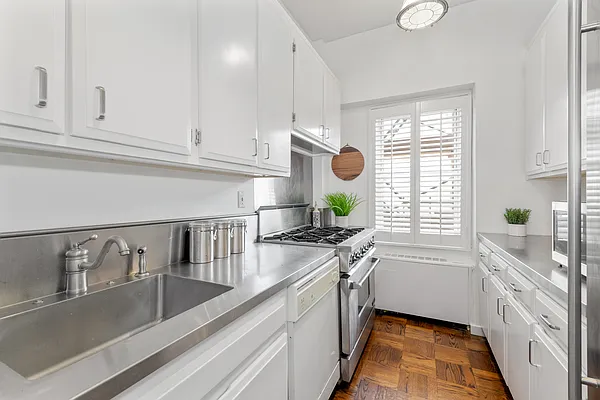 Sold by Corcoran | media 5