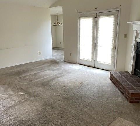 4th image of 6321 Foxlake Dr