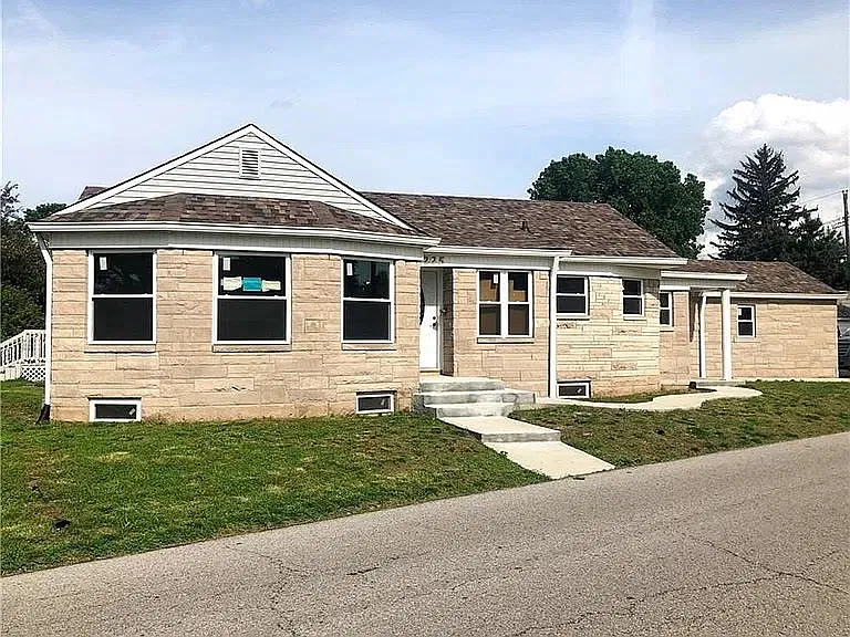 3 bed, 2.0 bath, 1016 sqft, $1,500 — Photo 4