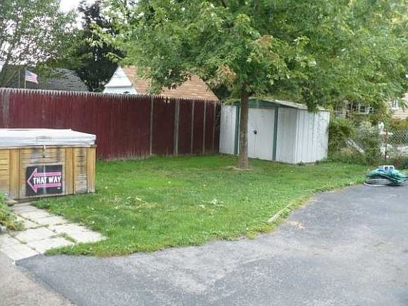 3rd image of 217 82nd St
