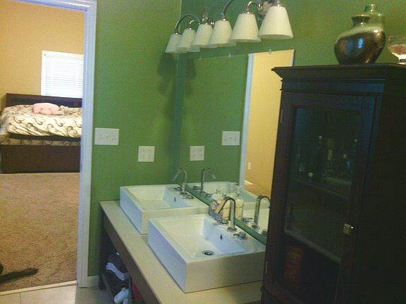 4th image of 3515 Westmont Dr