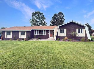 1178 Greenfield Dr, Erie, PA 16509