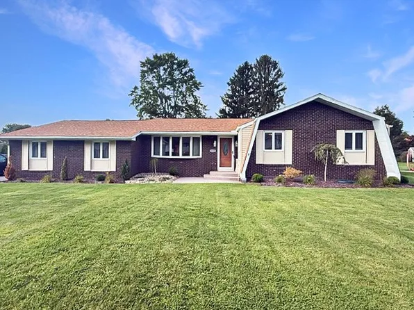 1178 Greenfield Dr, Erie, PA 16509