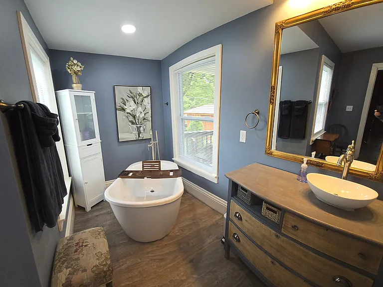 View of soaking tub "alcove'. Peaceful, relaxing