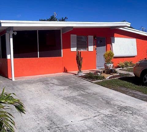 3rd image of 5655 Daphne Drive