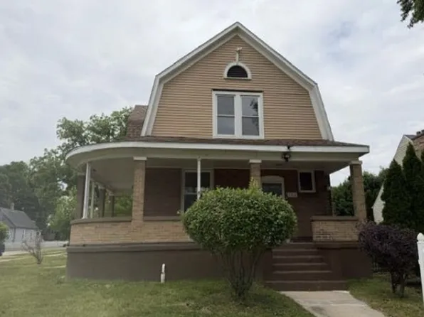 558 N Crystal Ave, Elgin, IL 60123