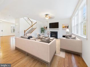 18213 Jillian Ln, Triangle, VA 22172