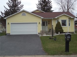 5063 Roseanne Dr, Liverpool, NY 13088