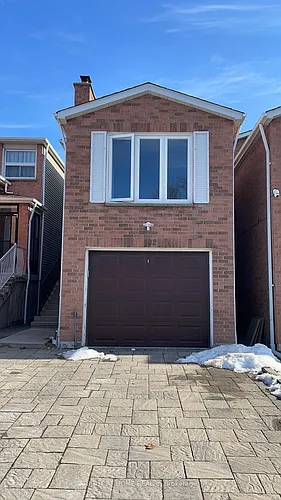 102 Seamist Cres Photo 1
