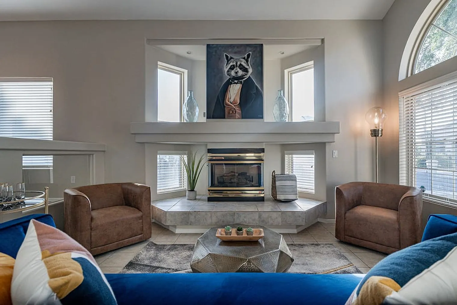 4 bed, 2.0 bath, 1991 sqft, $5,708 — Photo 1
