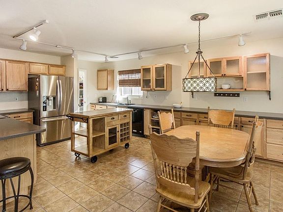 3rd image of 647 W Enchanted Desert Dr