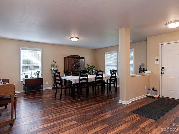5th image of 2263 Durand Rd #1