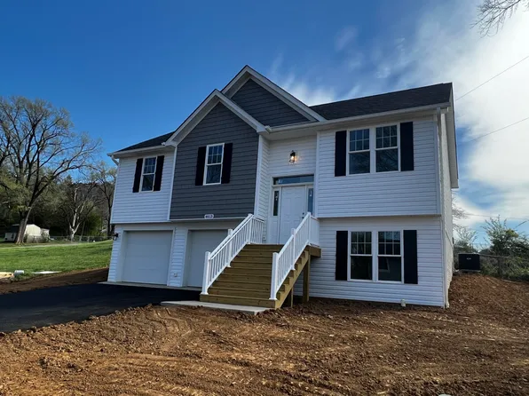 4613 Horseman Dr NE, Roanoke, VA 24019