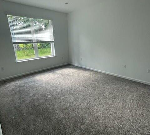 5th image of 646 CHERRY ELM Drive