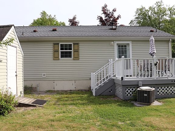4th image of 48 Songbird Ln