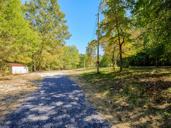 1056 Ramey Rd, Trion, GA 30753