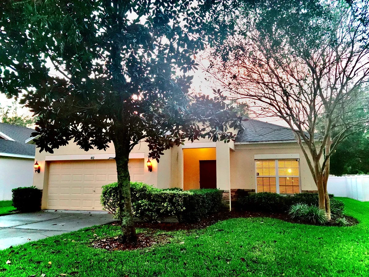 Building Photo - 412 Summerlyn Dr