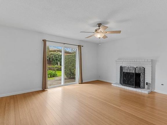 5th image of 7304 Spicer Dr