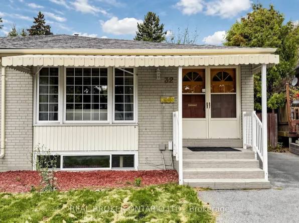32 Cairnside Cres, Toronto, ON M2J 3M8
