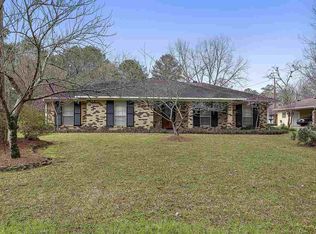 1005 Westbury Sq, Jackson, MS 39212