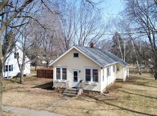 402 N 7th St, River Falls, WI 54022