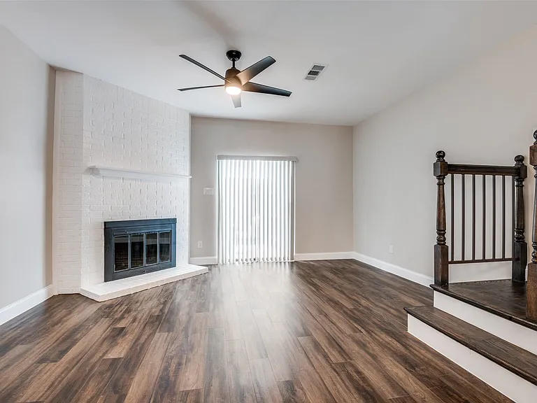 202 Samuel Blvd #C-2 — Photo 7