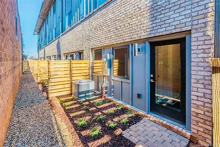 245 Domain Way — Photo 9