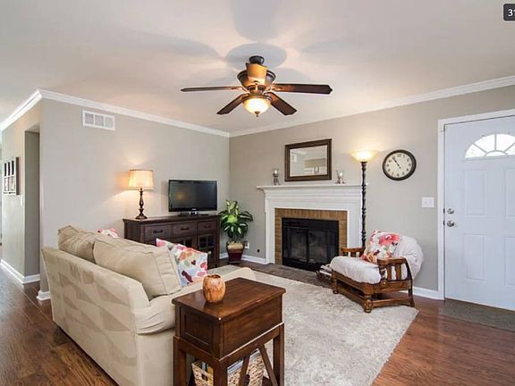 4th image of 1256 Carriage Park Dr