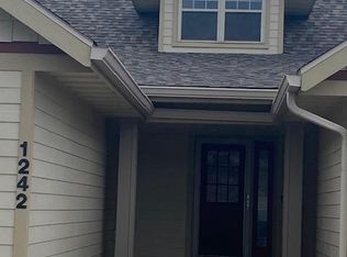 1242 School St #10, Sun Prairie, WI 53590