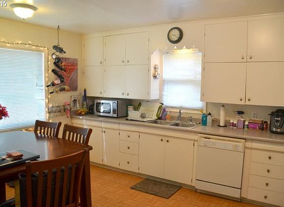 5th image of 1629 E 13th Pl