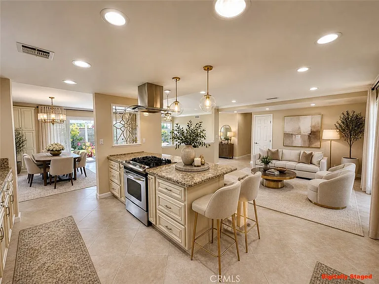 18572 Avolinda Dr — Photo 10