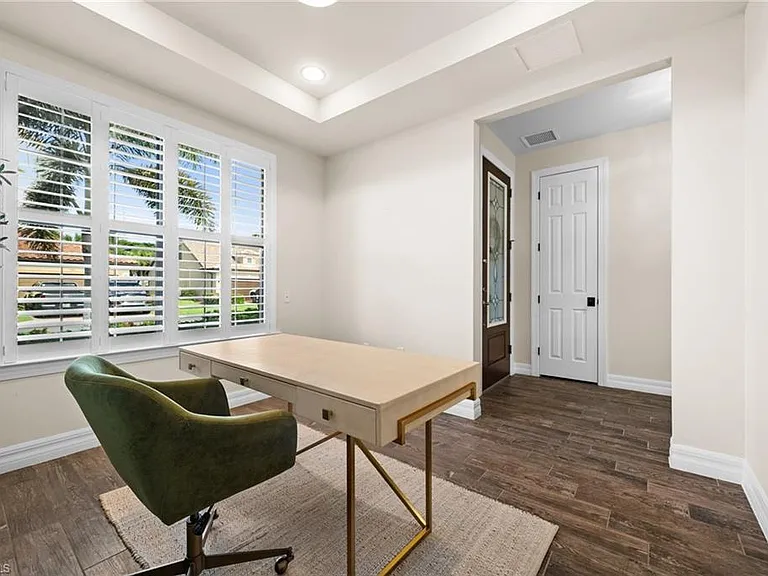 14750 Laguna Dr — Photo 5