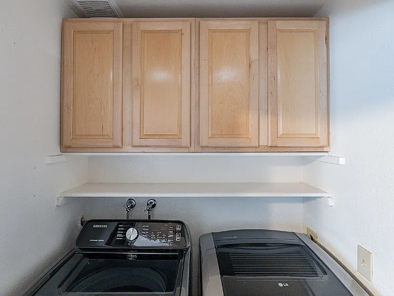 1970 N Hartford St #99 — Photo 9