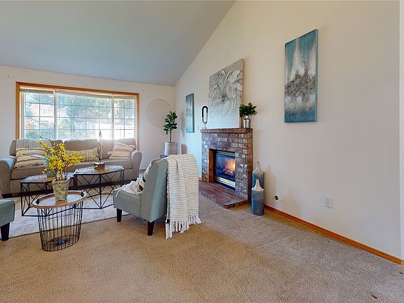 3rd image of 17827 77th Street E