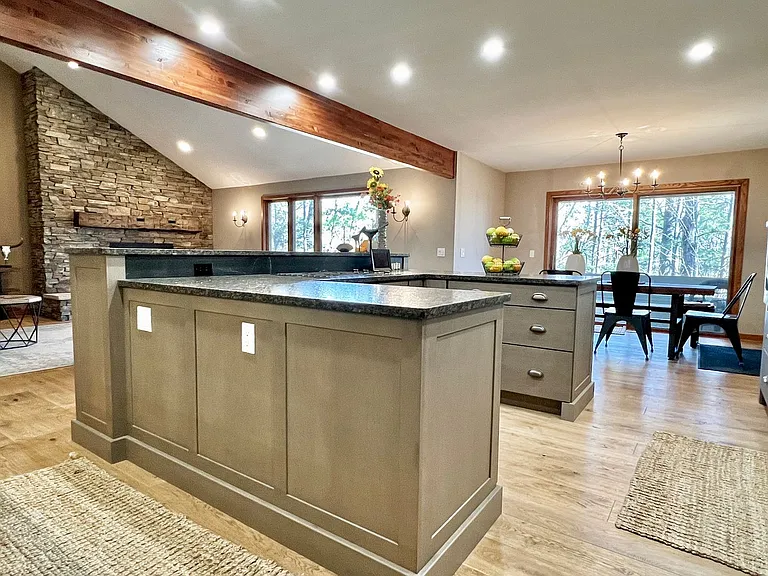 6245 Summit Ct — Photo 18
