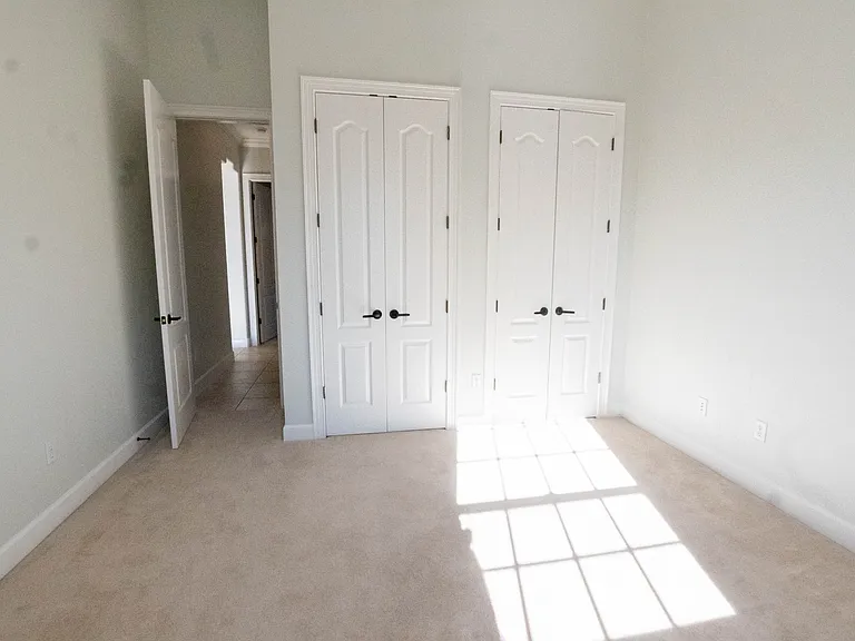 8122 Whitford Ct — Photo 21
