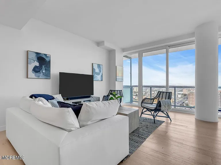 1101 Ocean Ave #1510 — Photo 14